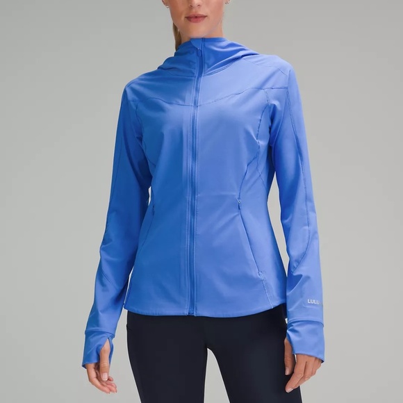 Lululemon Mist Over Windbreaker in Pipe Dream Blue- 4 - Picture 1 of 4